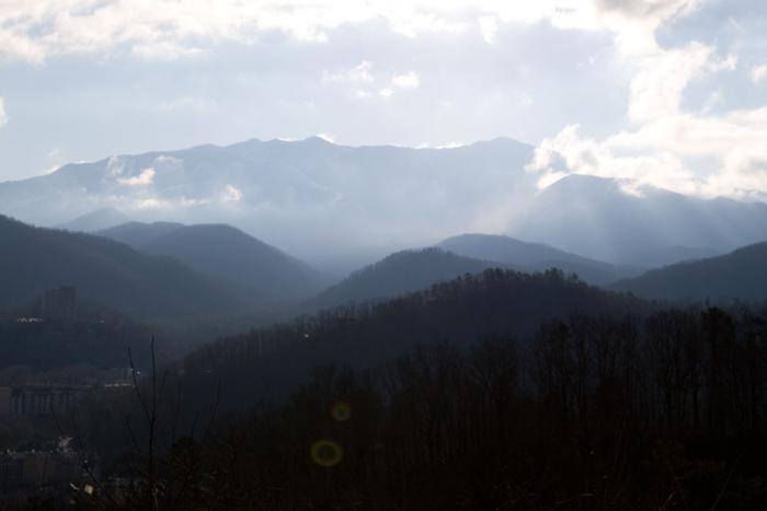 Hiking - Great Smoky Mountain Rainbow Falls Trail (13.6 miles) Tennessee